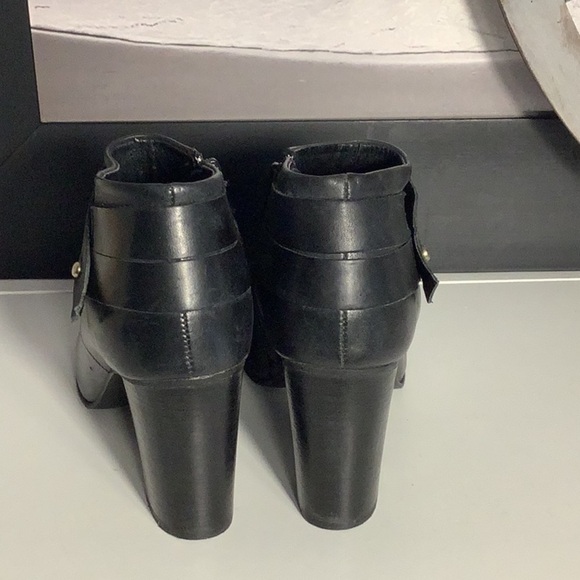 Steve Madden “Now” Black Leather Open Toe High Heel Zip Ankle Bootie Sz 7 - Picture 7 of 12